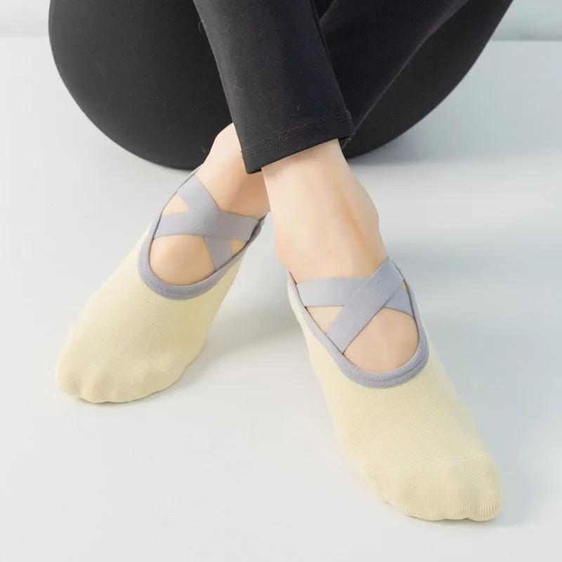 Yoga Socks for Women Non Slip Cross Strap Sports Socks with Extra Grips In Yoga Ballet Barre Pilates Breathable Comfortable Sox