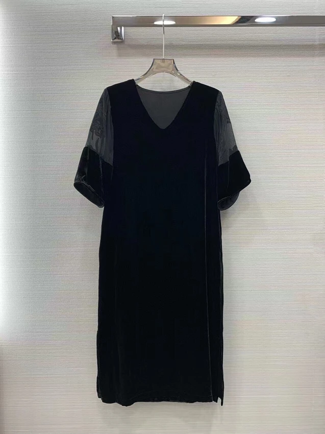 2023 new women's fashion short-sleeved V-neck splicing perspective straight loose velvet skirt high-end dress 0622
