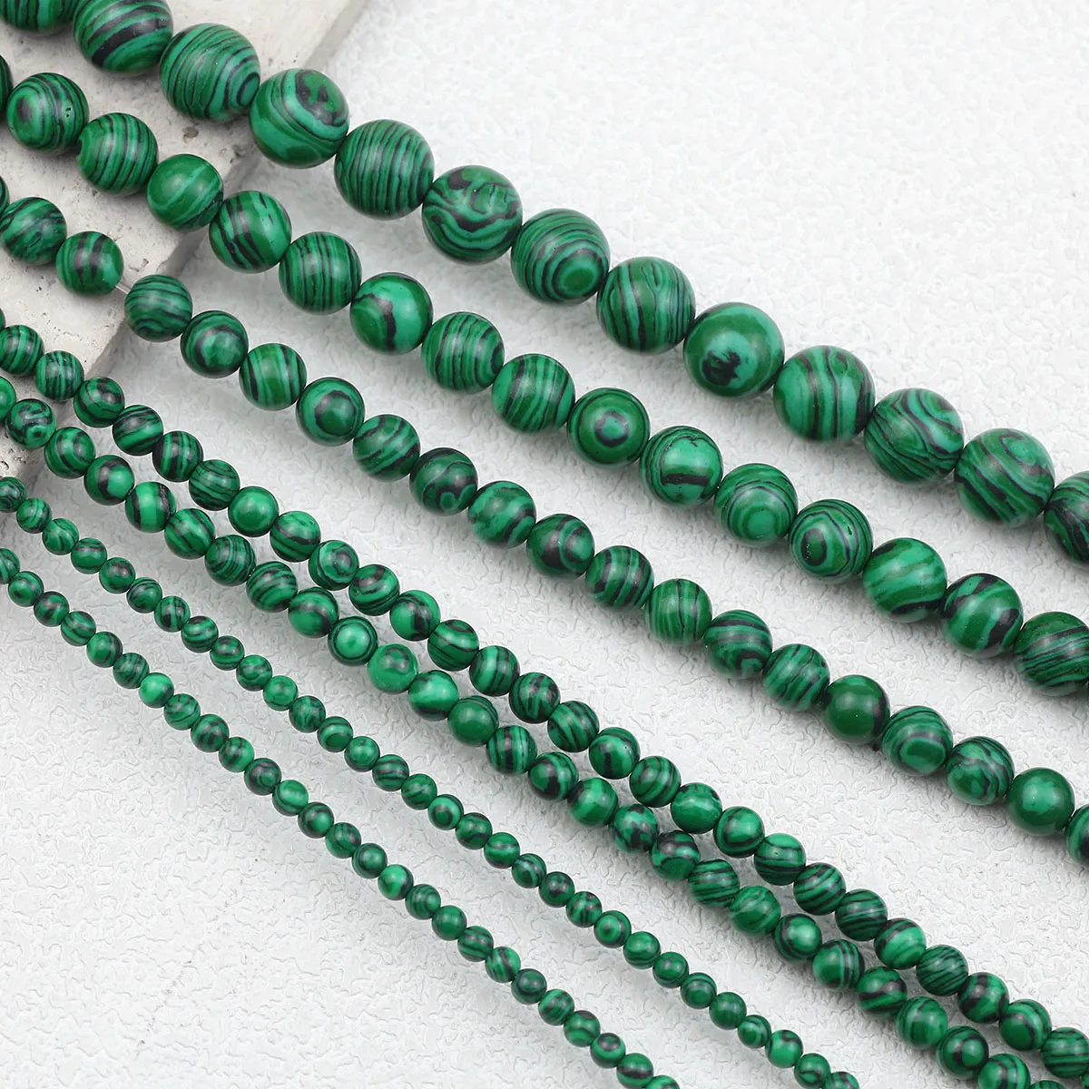 Синтетический зеленый малахит круглые разделители камень свободные бусины для