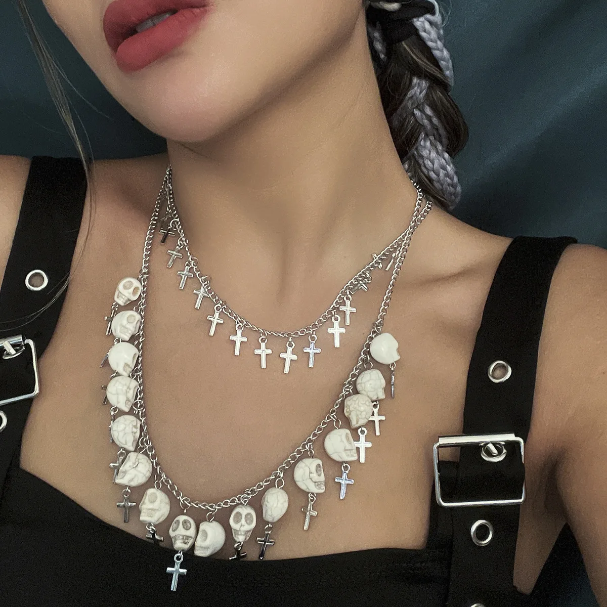 

Gothic Necklace Halloween Jewelry Punk Exaggerated Multi-layer Skull Head Cross Tassel y2k Necklace Female Jewelry for Women