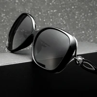 fashion women polarized sunglasses frame new male stylish quality sunglasses shaes multi colors woman sunshades 7022