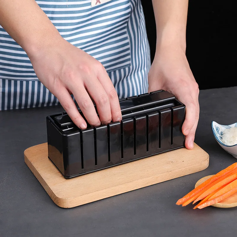 

Multifunctional Rice Roll Mold Diy Sushi Making Kit Quick 7pcs/set Sushi Maker Equipment Kit Wholesale New Making Sushi Tools