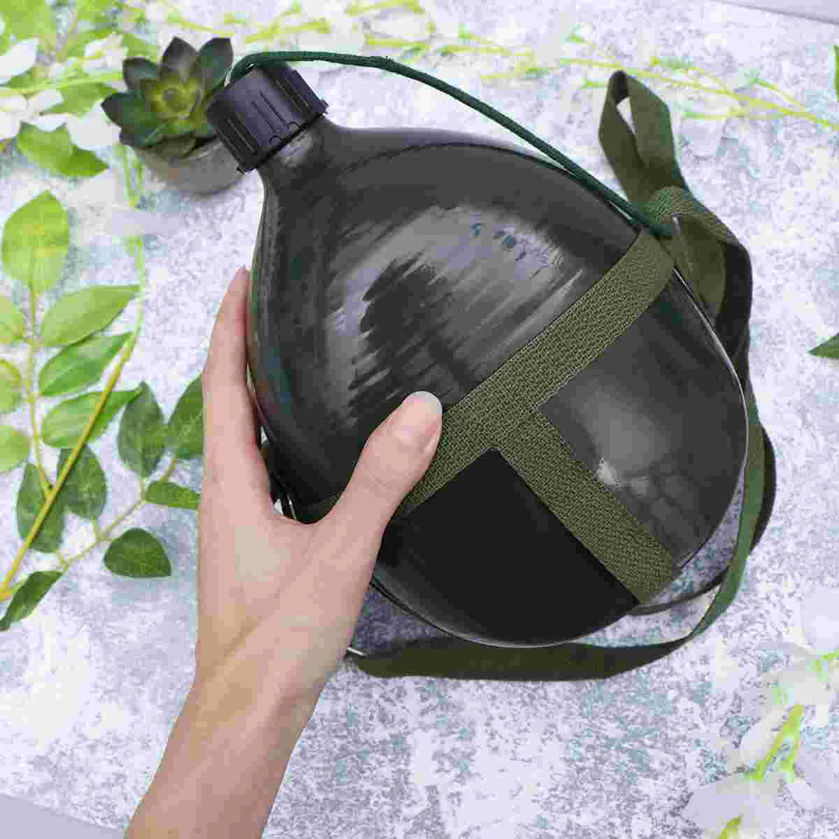 

1PC 2.5L Capacity Thicken Green Canteen Kettle with Shoulder Strap for Outdoor