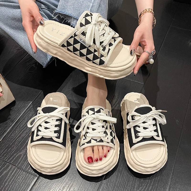 

2022 new slippers women go out sandals and slippers women open-toe thick bottom sponge cake lazy half slippers trendy women
