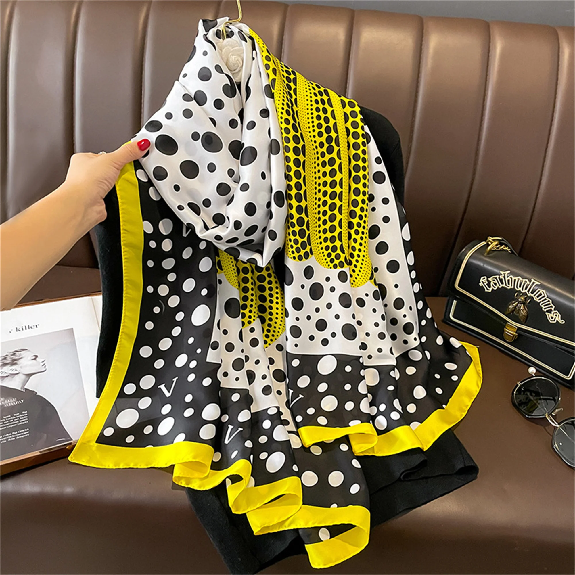 Брендовый дизайнерский шелковый шарф женский платок бандана длинные шали