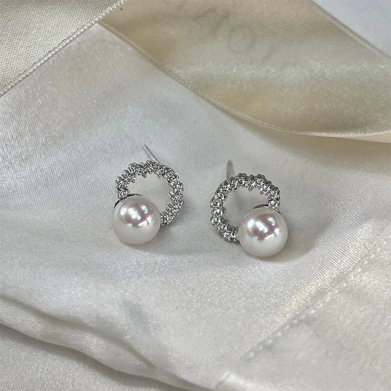 

AA585 Lefei Fashion Classic Luxury Strong Luster 7-9mm Freshwater Round Pearl Earring For Women 925 Silver Party Elegant Jewelry