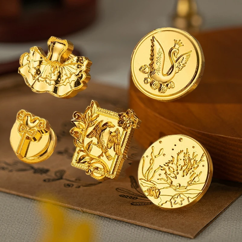 

1PC Cute Paint Wax Seal Stamp DIY Fire Lacquer Greetings Rose Strawberry Flower Wasp Seals Wedding Invitation Sealing Wax Stamp