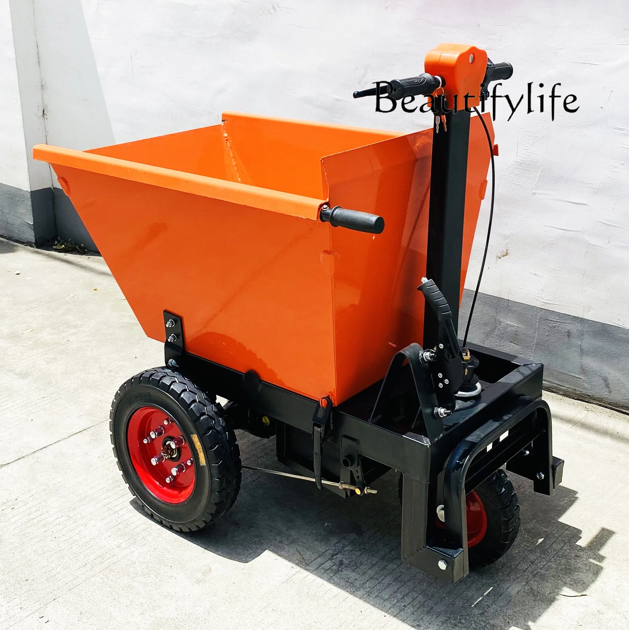 Трехколесный инженерный автомобиль наклонное ведро саморазгрузка