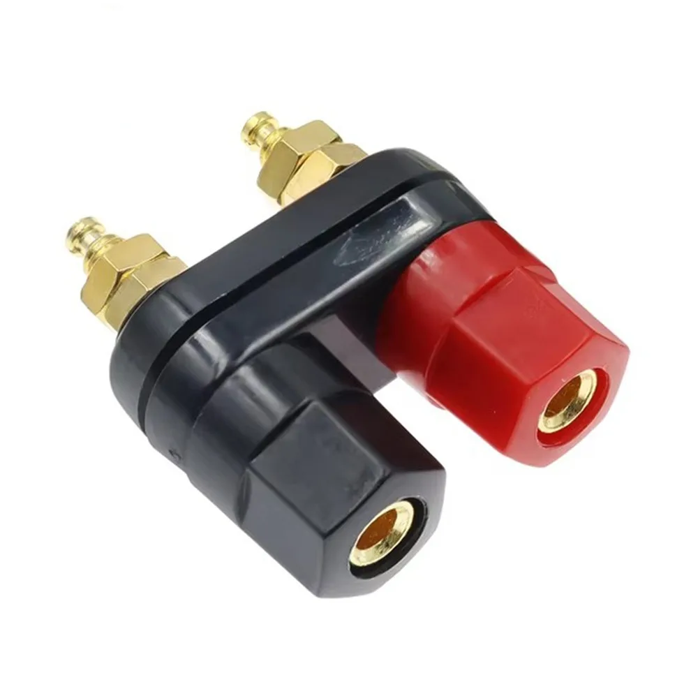 

Красные и черные банановые разъемы