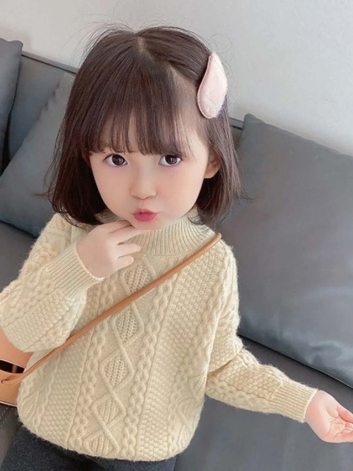 Свитер для девочек новинка зима 2023 утепленная вязаная рубашка с флисовой