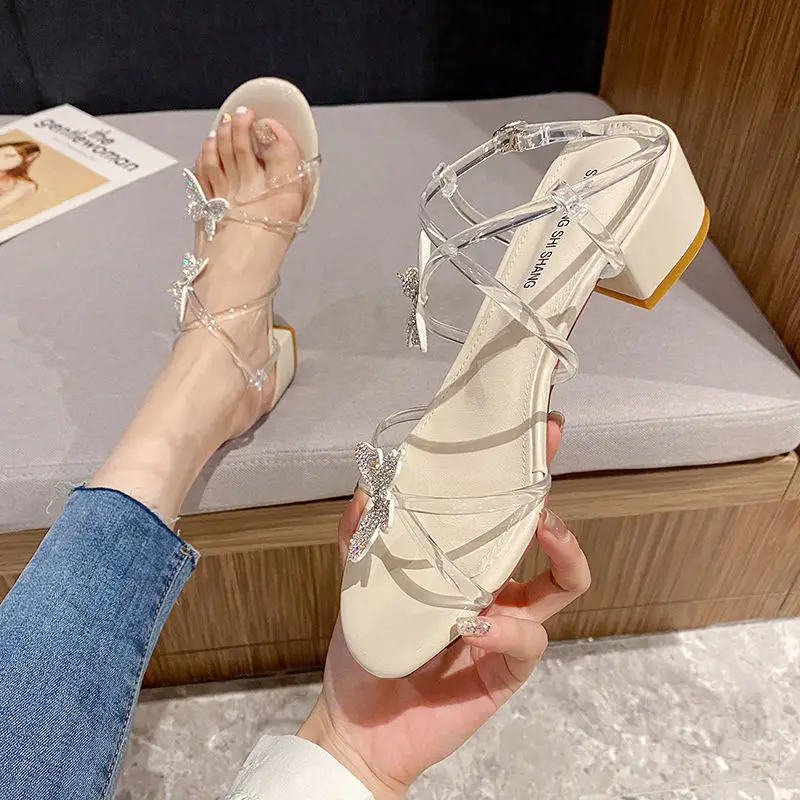 

Сандалии женские с круглым носком, босоножки на толстом каблуке, хрустальные, с бабочкой, ремешком и пряжкой, пикантные вечерние туфли, элег...