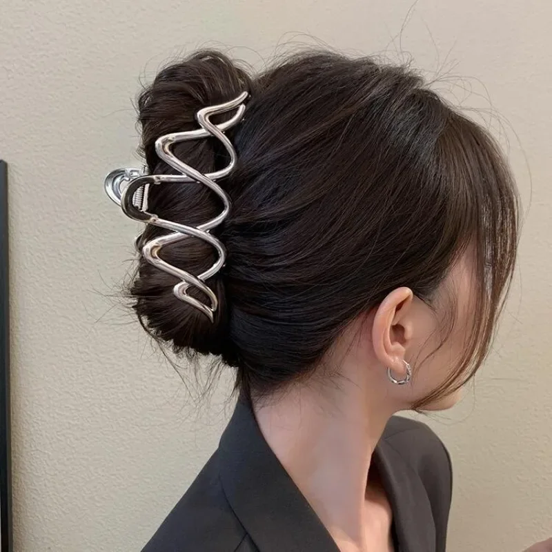 

Fashion Women Metal Hair Claw Gold Silver Hollow Geometric Hair Clips Elegant Headband Vintage Hairpin Fashion Hair Accessories