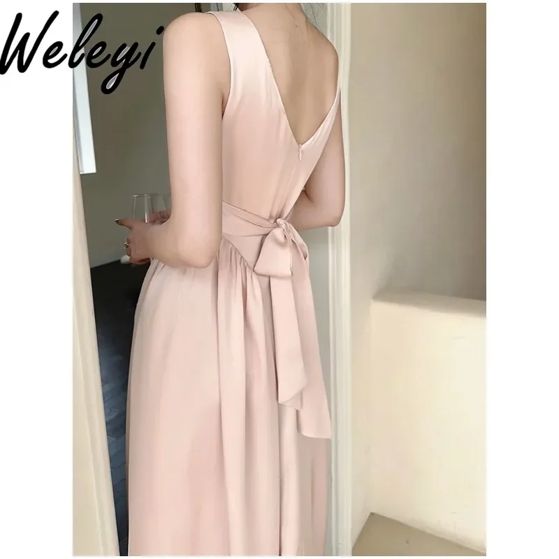 Французский нежный халат с рыбьей косточкой обтягивающее розовое платье на