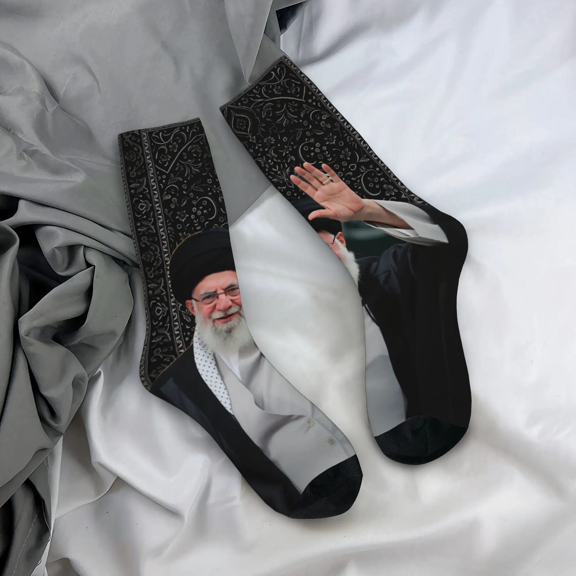 Фото Носки Ali Khamenei для взрослых мужчин, мягкие готические носки, осенние нескользящие носки для альпинизма, подарок на день рождения №1