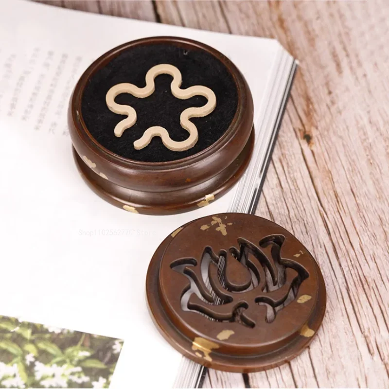 Катушка желтого цвета с имитацией неблагоприятных облаков