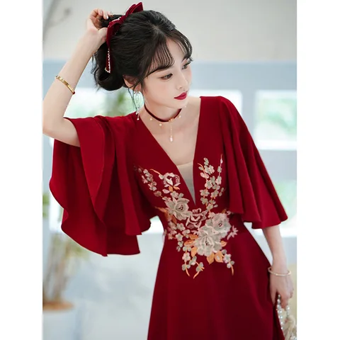 Бордовые платья Qipao в китайском стиле, одежда для поднятия тоста, женские платья с цветочной вышивкой, платья Qipao с расклешенным рукавом
