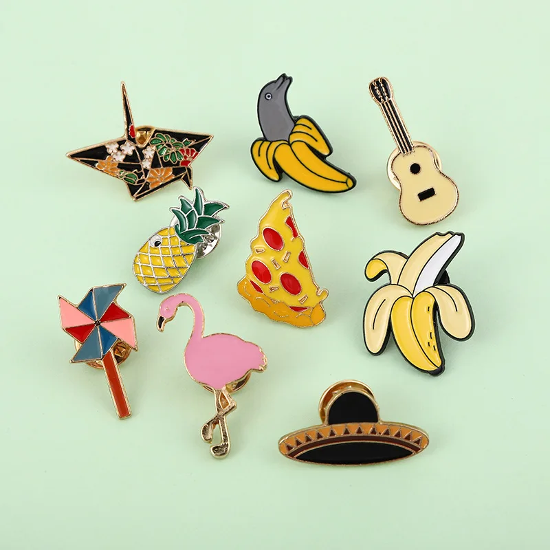 

Креативная брошь в виде фруктов, фламинго, тысячи бумажных журавлей, гитары, банан, эмалированная булавка, Модный женский декор, милая любим...