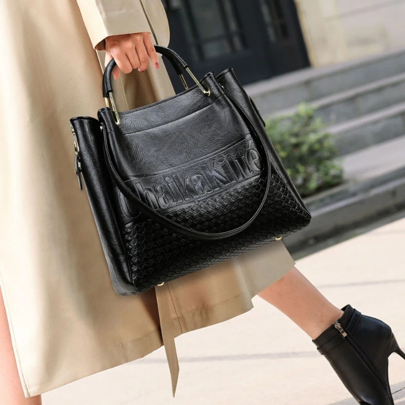 

2023 Ladies High Quality Leather Shoulder Bags for Women Luxury Fashion Women Purse and Handbags Famous Designer Shoulder Bags