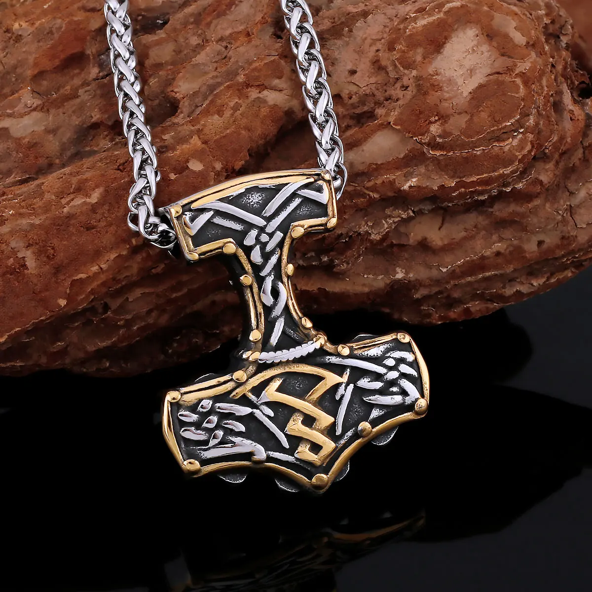 

Odin Men's Retro Thor's Hammer Viking Necklace Nordic Men's Charm Rune Amulet Pendant Fashion Punk Jewelry Necklace Star