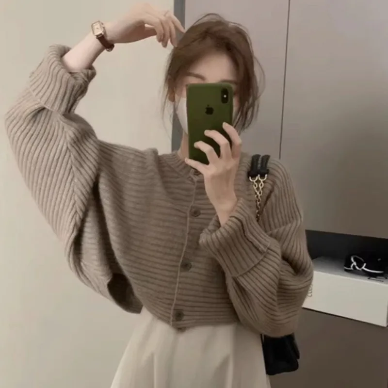 Кардиганы с рукавами летучая мышь женский осенний укороченный свитер нежный