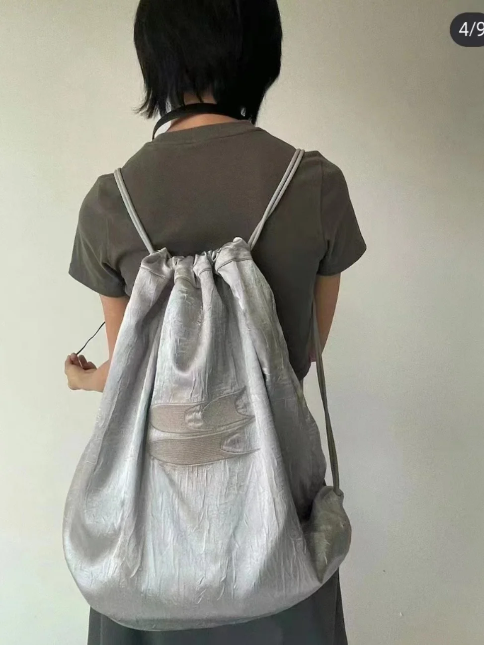 

Korean Fashion Silver Pleated Drawstring Backpack Y2k Simple High-capacity Women Shoulder Bag Sports Gym Bag Shopping Travel Bag