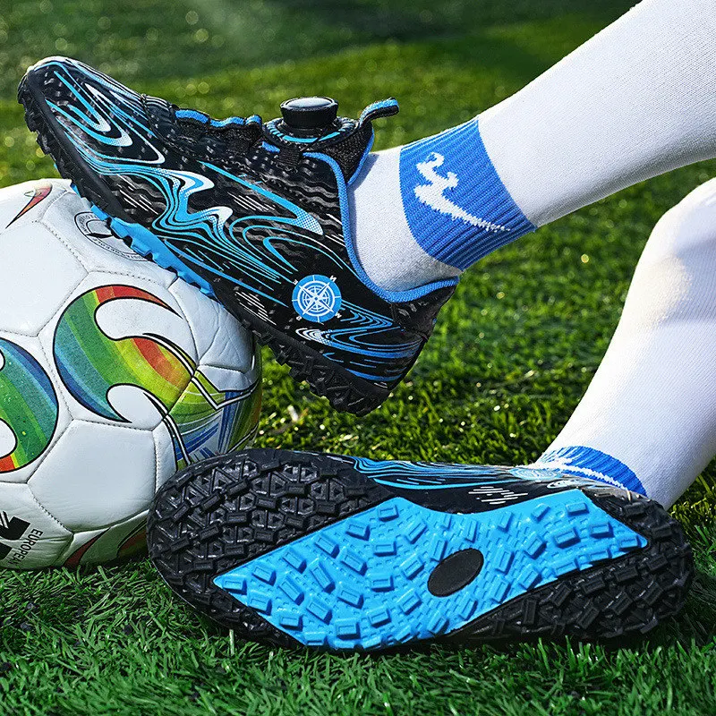 Fashion Knob Light Short Spikes Football Shoes Boy Professional Anti-slip Training Shoes Children Breathable Kids Soccer Shoes