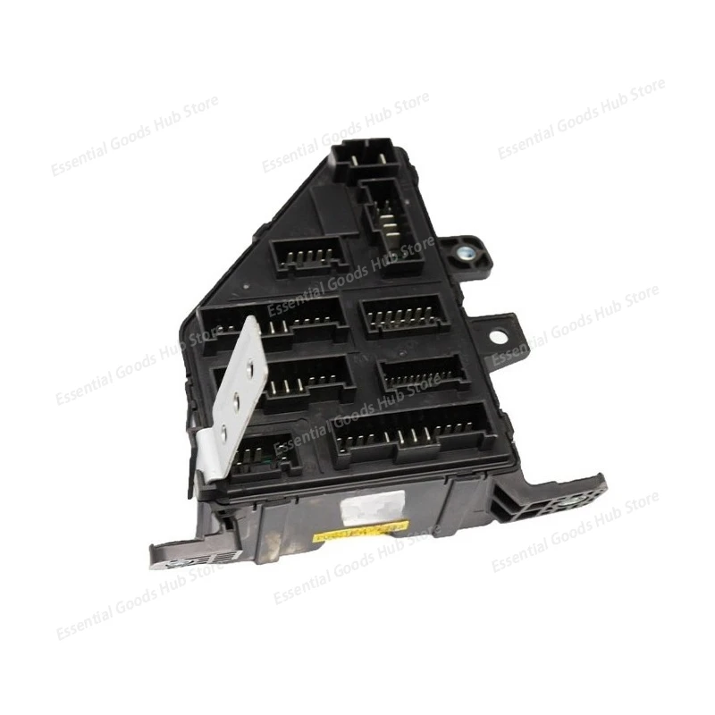 Фото 911102E001 подходит для блока предохранителей Hyundai Tucson 2.0CRDi 103kW D4EA 156654 №2