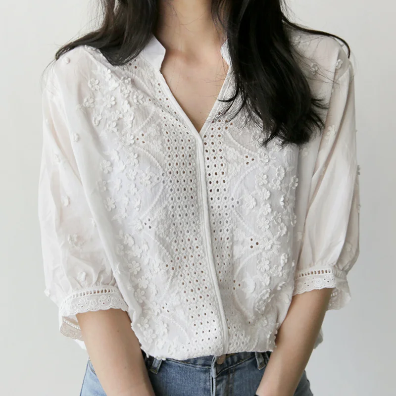 

White Chic Hollow-out Lace Blouse Hook Flower Embroidery Decoration V Neck Casual Solid Shirt Half Puff Sleeved Cotton Top Women