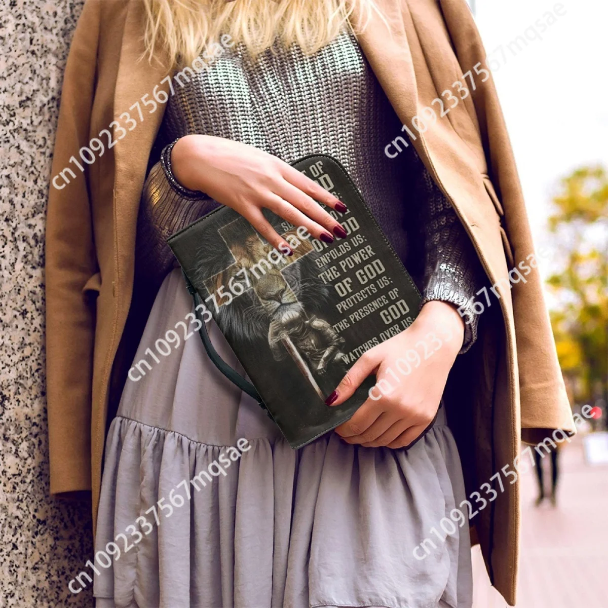 Классический чехол с библейским стихом и принтом в виде льва для Библии женщин