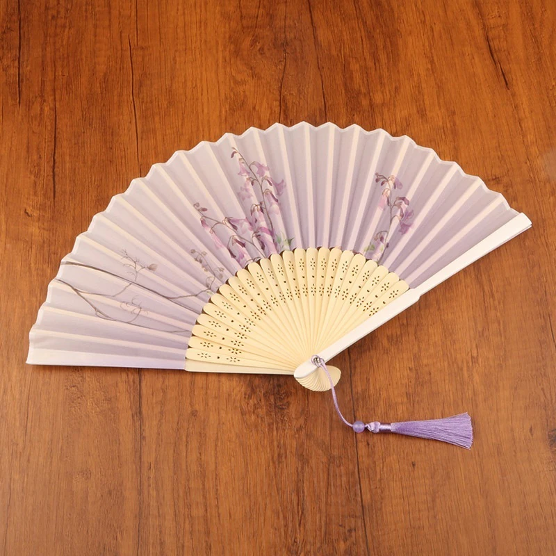 

Складной шелковый веер