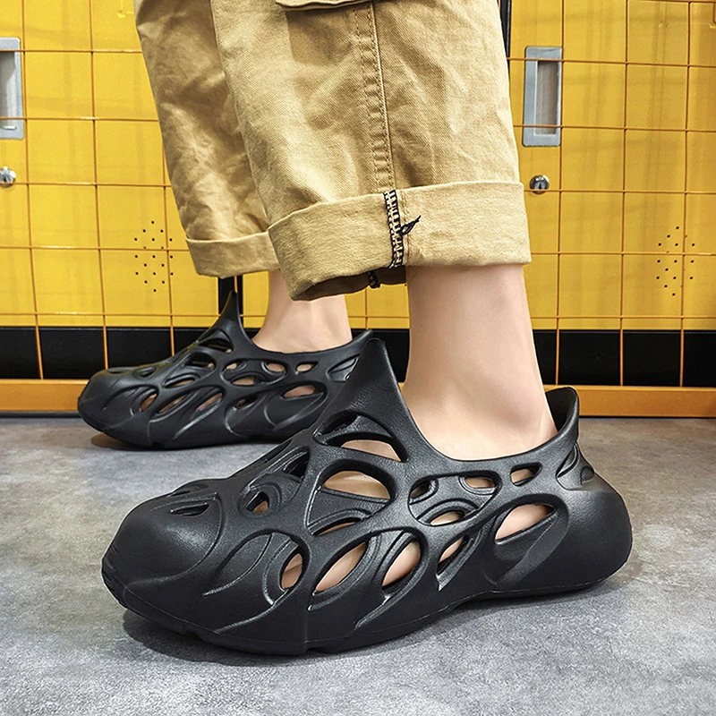 

Fahsion Summer Men Beach Slippers Hollow Comfortable Platform Outdoor Sandals Casual Flip Flops Male Indoor Non-Slip Home Shoes