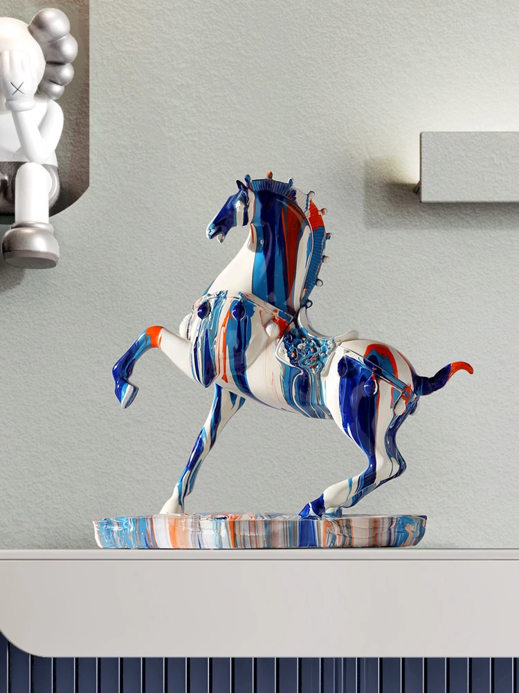 

Modern Drenching Flowing Horse Art Ornaments Living Room Entrance Office Study Table Decoration Fortune Creative Furnishings