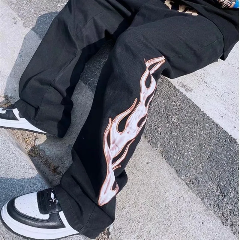 New Arrivals Flame Letter Embroidery Hip Hop Men Straight Jeans Trousers Streetwear Loose Denim Pants Oversize Pantalones Hombre