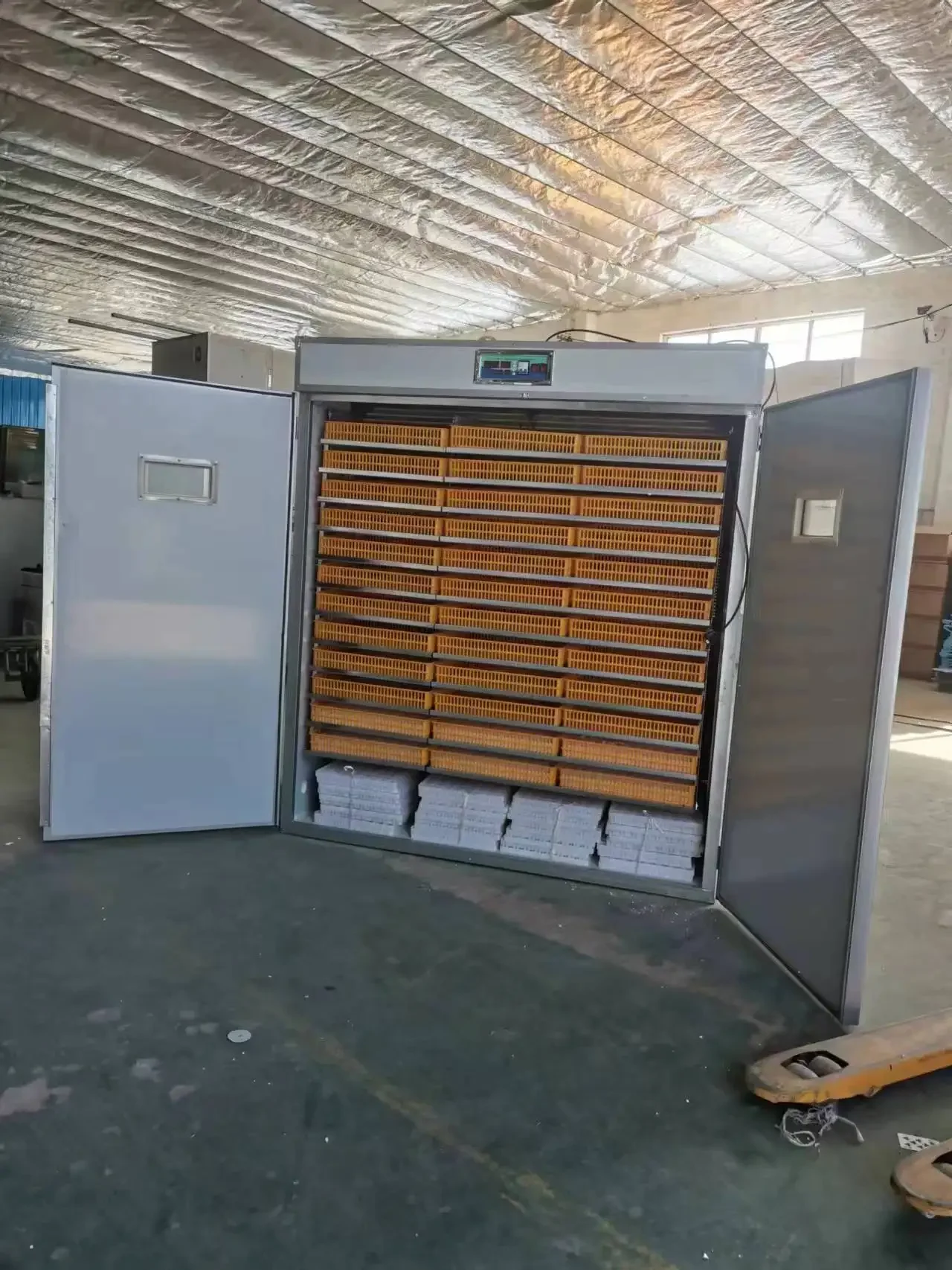 Коммерческий яичный инкубатор для продажи яиц 5280 автоматический