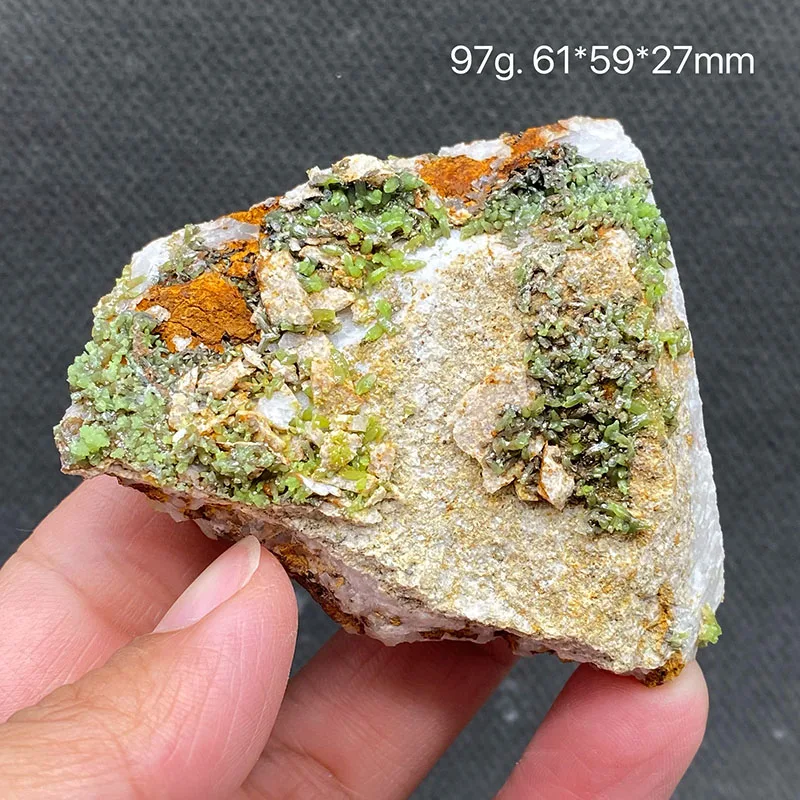 

Натуральный пироморфит WETFGTNM