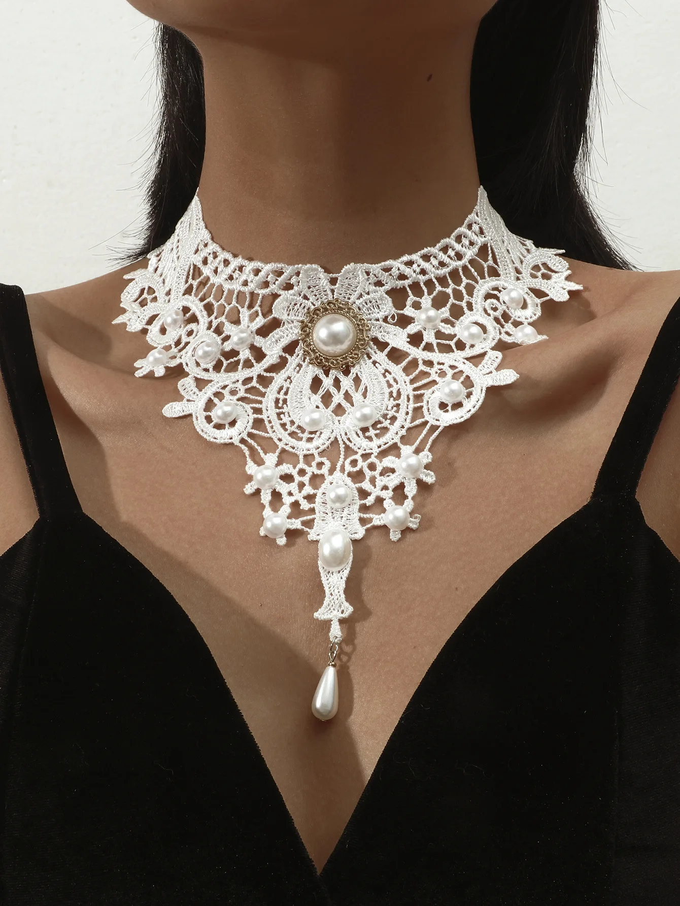 

Ladies Lace Necklace Women's Gothic Simple Exaggerated White Clavicle Chain Collar Jewelry choker necklace