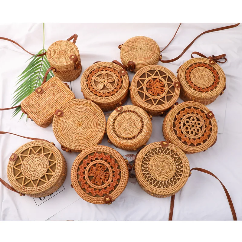 ΠΠ»Π΅ΡΠ΅Π½Π°Ρ ΠΆΠ΅Π½ΡΠΊΠ°Ρ ΡΡΠΌΠΊΠ° Π½Π° ΠΏΠ»Π΅ΡΠΎ ΠΈΠ· ΡΠΎΡΠ°Π½Π³Π°, ΠΊΡΡΠ³Π»ΡΠ΅ ΡΠΎΠ»ΠΎΠΌΠ΅Π½Π½ΡΠ΅ ΠΏΠ»ΡΠΆΠ½ΡΠ΅ ΡΡΠΌΠΊΠΈ, ΠΆΠ΅Π½ΡΠΊΠ°Ρ Π±ΠΎΠ³Π΅ΠΌΠ½Π°Ρ ΡΡΠΌΠΊΠ°, ΡΠΎΡΠΊΠΎΡΠ½Π°Ρ Π΄ΠΈΠ·Π°ΠΉΠ½Π΅ΡΡΠΊΠ°Ρ ΡΡΠΌΠΊΠ° ΡΠ΅ΡΠ΅Π· ΠΏΠ»Π΅ΡΠΎ ΡΡΡΠ½ΠΎΠΉ ΡΠ°Π±ΠΎΡΡ, ΠΠΠΠΠΠ‘ΠΠΠ― ΠΊΠΎΡΠΎΠ±ΠΊΠ° ΠΠ»Π΅ΡΠ΅Π½Π°Ρ ΠΆΠ΅Π½ΡΠΊΠ°Ρ ΡΡΠΌΠΊΠ° Π½Π° ΠΏΠ»Π΅ΡΠΎ ΠΈΠ· ΡΠΎΡΠ°Π½Π³Π°, ΠΊΡΡΠ³Π»ΡΠ΅ ΡΠΎΠ»ΠΎΠΌΠ΅Π½Π½ΡΠ΅ ΠΏΠ»ΡΠΆΠ½ΡΠ΅ ΡΡΠΌΠΊΠΈ, ΠΆΠ΅Π½ΡΠΊΠ°Ρ Π±ΠΎΠ³Π΅ΠΌΠ½Π°Ρ ΡΡΠΌΠΊΠ°, ΡΠΎΡΠΊΠΎΡΠ½Π°Ρ Π΄ΠΈΠ·Π°ΠΉΠ½Π΅ΡΡΠΊΠ°Ρ ΡΡΠΌΠΊΠ° ΡΠ΅ΡΠ΅Π· ΠΏΠ»Π΅ΡΠΎ ΡΡΡΠ½ΠΎΠΉ ΡΠ°Π±ΠΎΡΡ, ΠΠΠΠΠΠ‘ΠΠΠ― ΠΊΠΎΡΠΎΠ±ΠΊΠ°