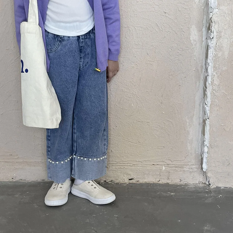 

Прямые детские джинсовые брюки, осенние брюки, повседневные джинсы, Весенняя свободная Корейская одежда, жемчужная эластичная однотонная Т...