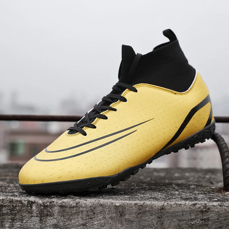 

Football shoes men's outdoor football shoes non-slip shoes breathable sports shoes turf futsal football training shoes.