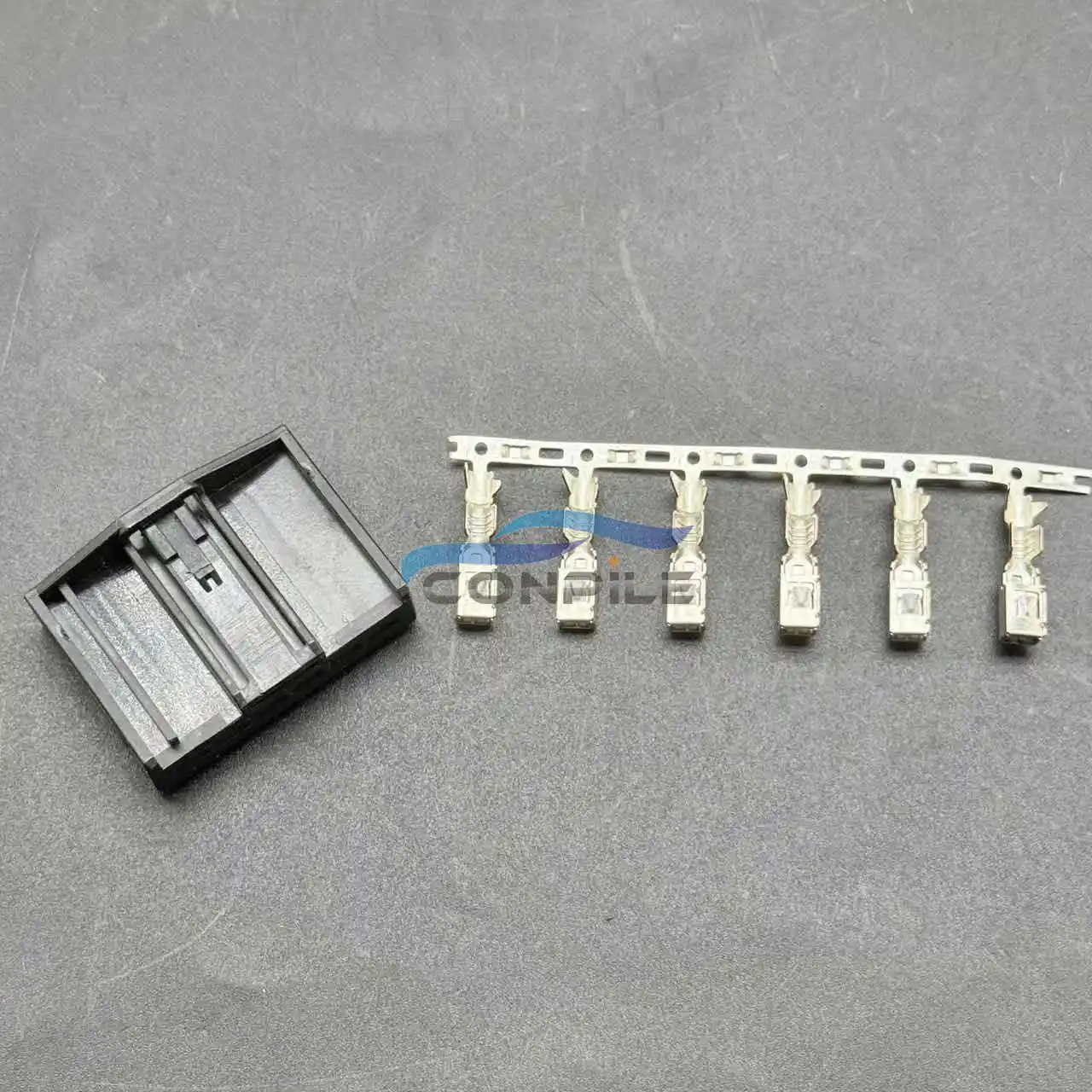 

1 шт. для багажника BMW, задний фонарь, 6 контактов, новый шлейф, соединительный кабель