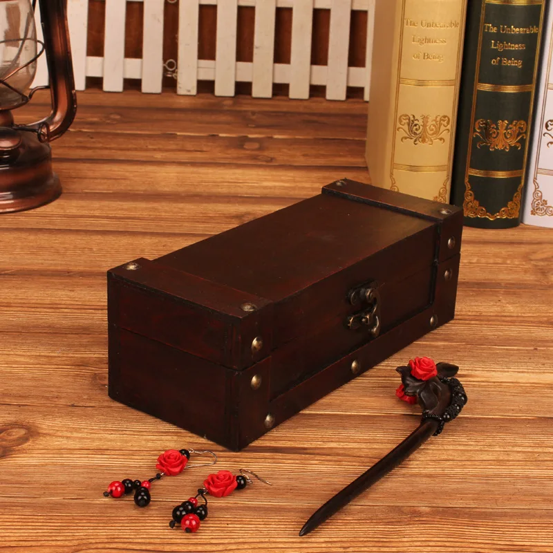Hot Selling European Style New Vintage Hairpin Box Wooden Necklace Jewelry Box Small Wooden Box Photography Props