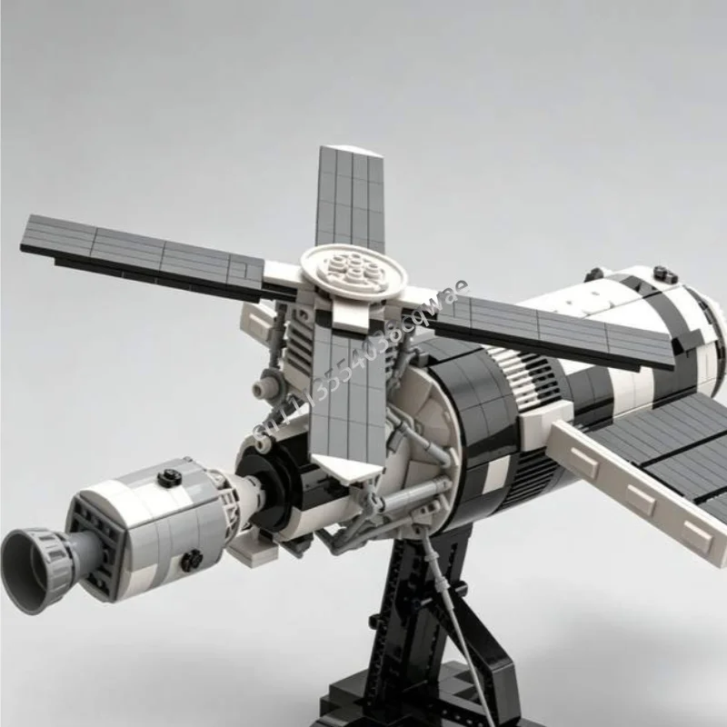Фото Конструктор 1510Parts Skylab: Модель орбитальной рабочей станции, развивающая игрушка для сборки, подарок, коллекционный предмет, для демонстрации №4