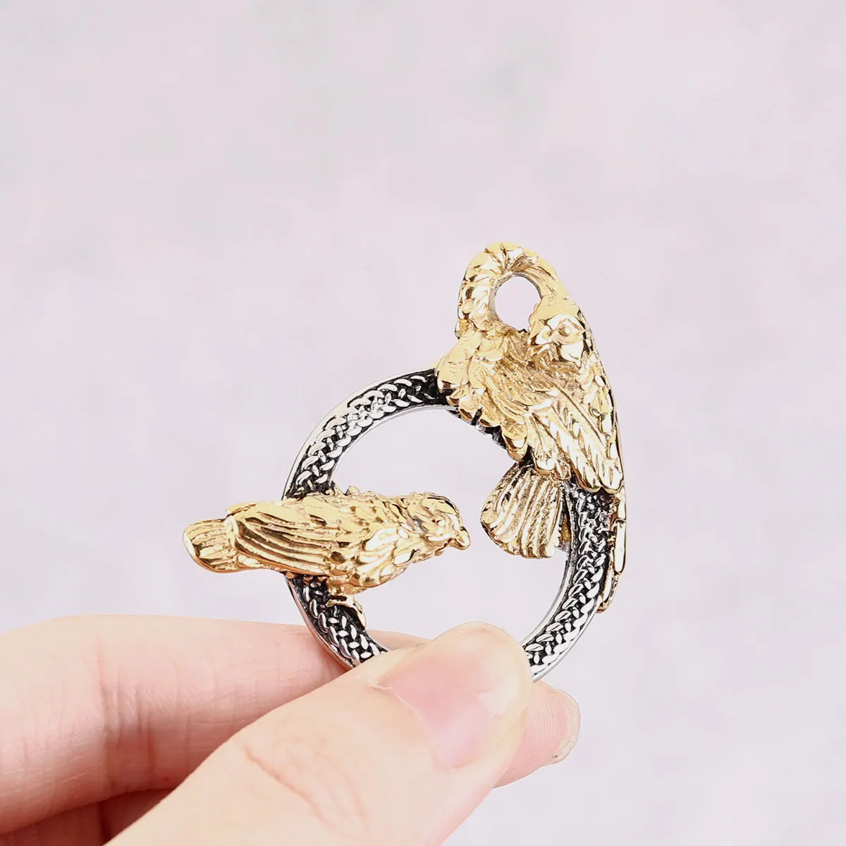 Винтажное круглое ожерелье с подвеской в виде ворона викингов из нержавеющей