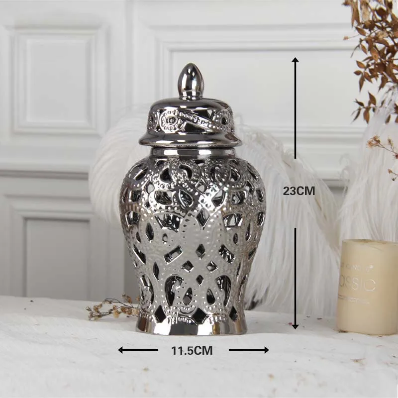 

Золотая керамическая ваза