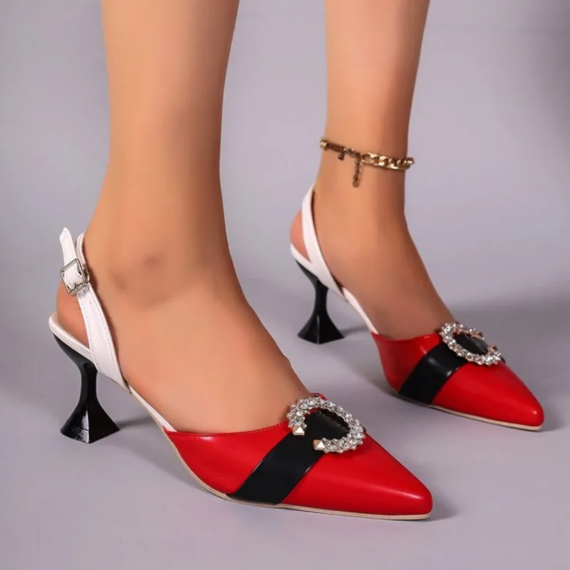 

Туфли-лодочки женские, шелковые, атласные, заостренный носок, искусственные кристаллы, высокий каблук, без застежки, свадебные босоножки, красные, большие размеры 41 42