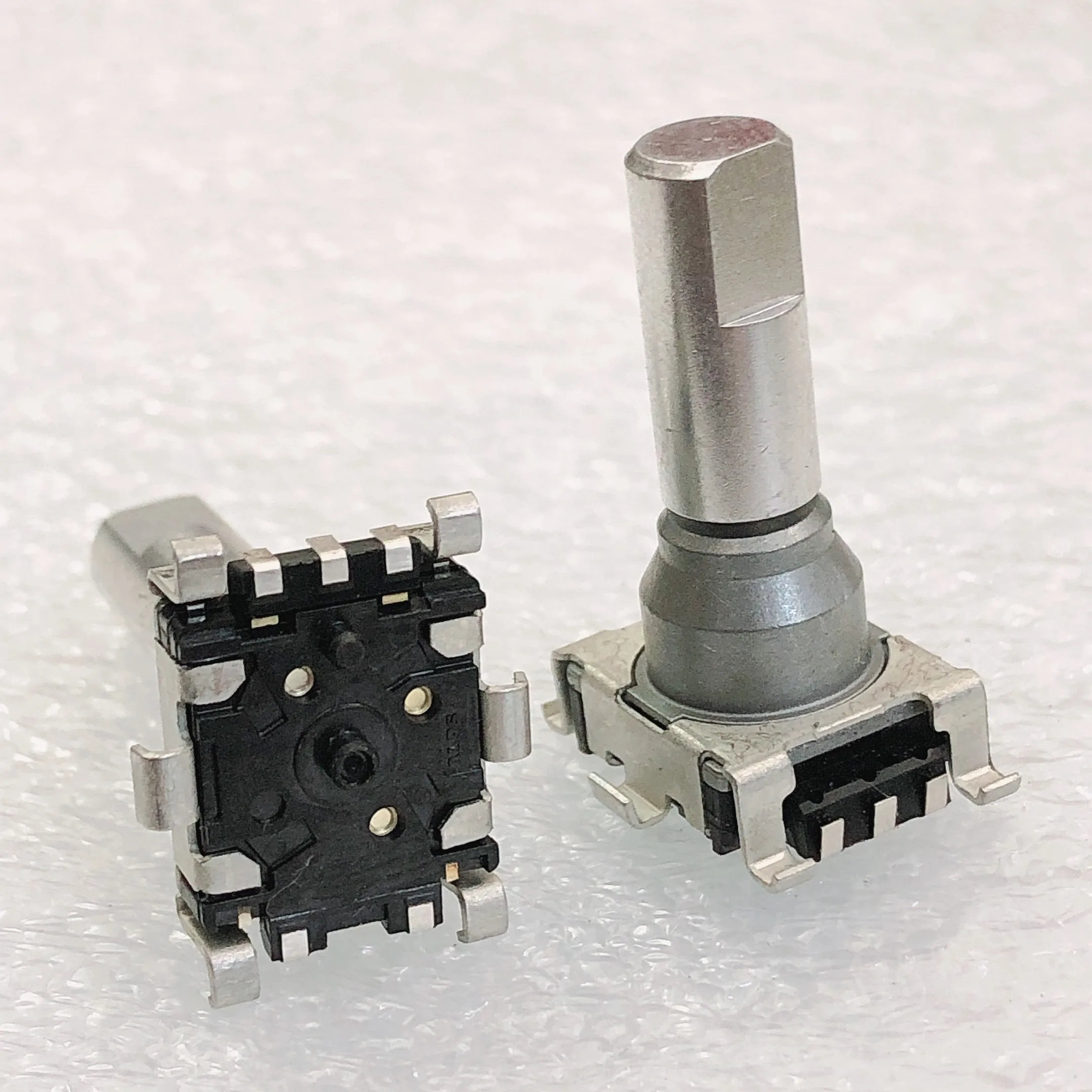 

Бесплатная доставка 2 шт./лот Кнопка кодировщика позиционирование круглая ручка Siemens цвет превышать 30 ручка монитора Регулировка поворота ...