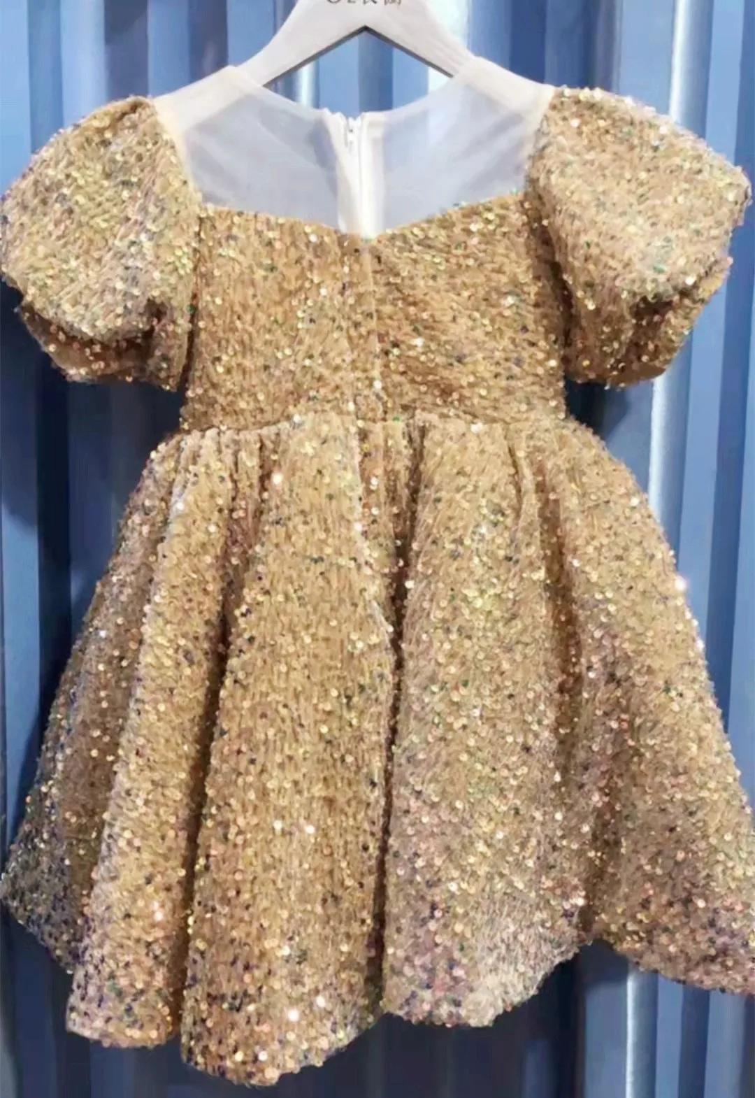 

Gold Sequined Lush Dress For Girl Luxury Fluffy Elegant Baby Dress 12M 2T-14T Princess Girl Costume vestido de fiesta de boda