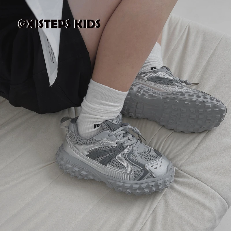 

2023 Autumn Winter Children Girls Boys Chunky Sneakers Breathable Black Grey Toddler Sport Shoes Winter Warm Fleece Inside