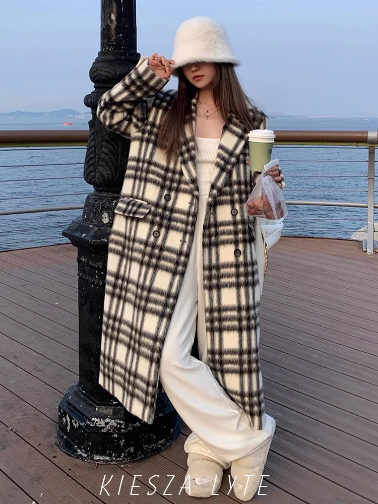 

Мода Высокое качество 2023 корейский стиль зима черный белый кофе плед Длинные полушерстяные пальто для женщин свободное шерстяное пальто