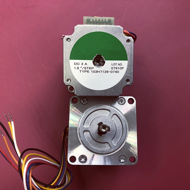 

100% новый высококачественный шаговый двигатель 103H7126-0740